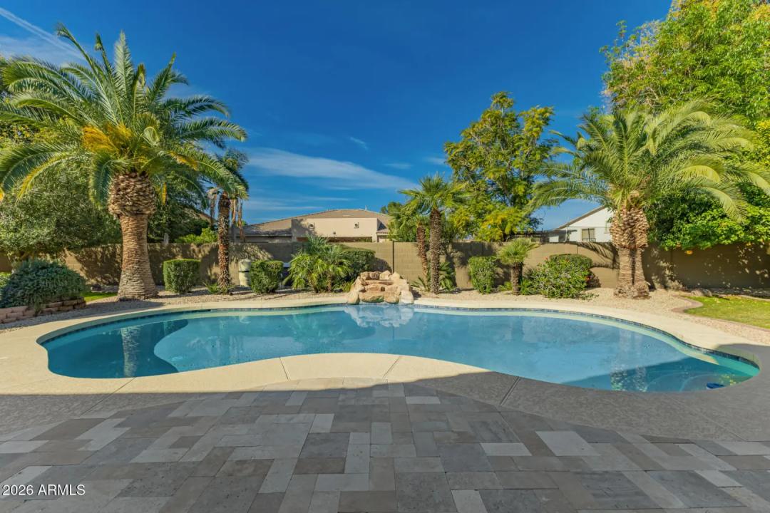 Real Estate Picture 40