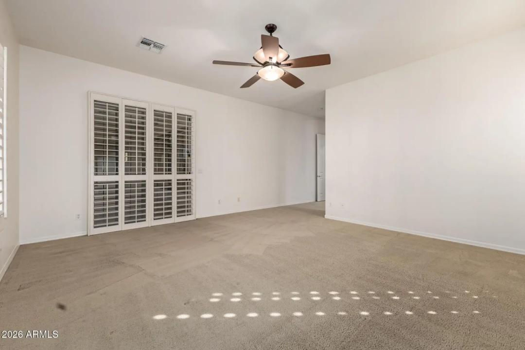 Real Estate Picture 23