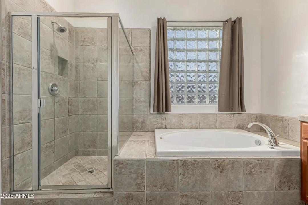 Real Estate Picture 25