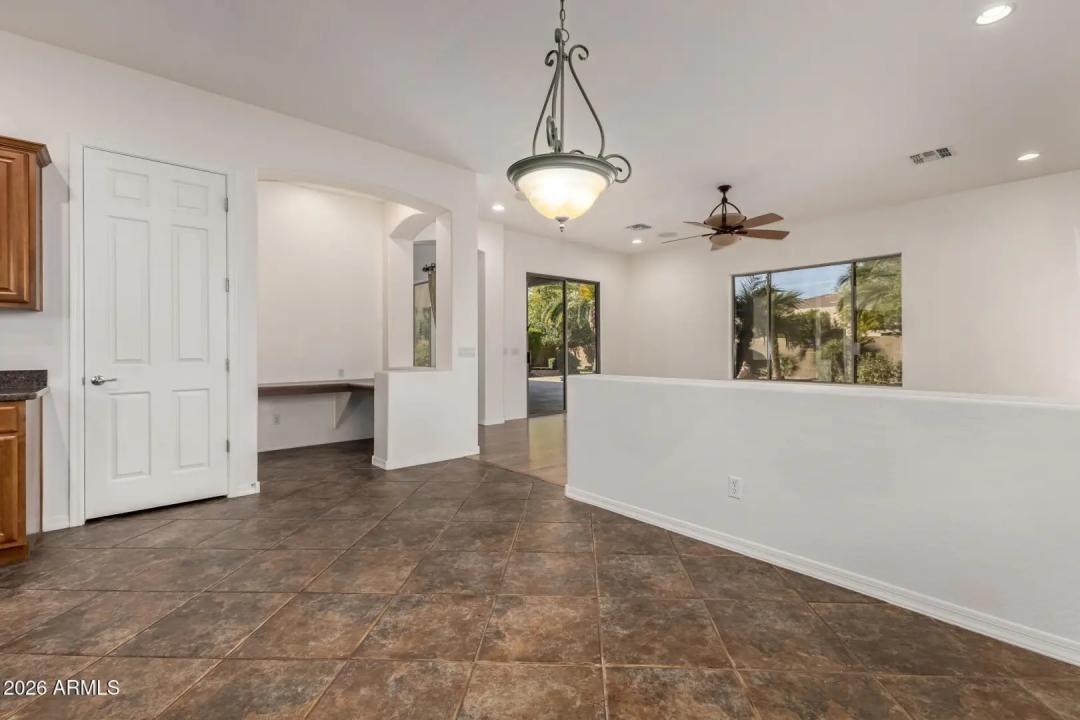 Real Estate Picture 16