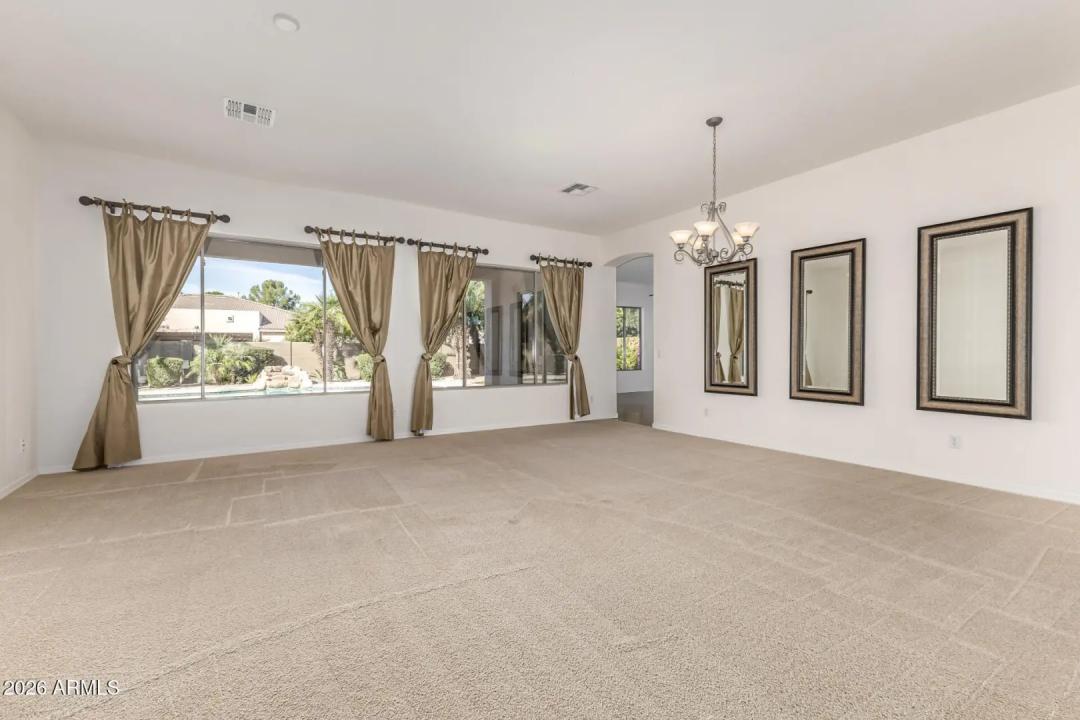 Real Estate Picture 9