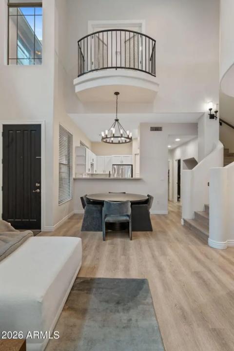 Real Estate Picture 8