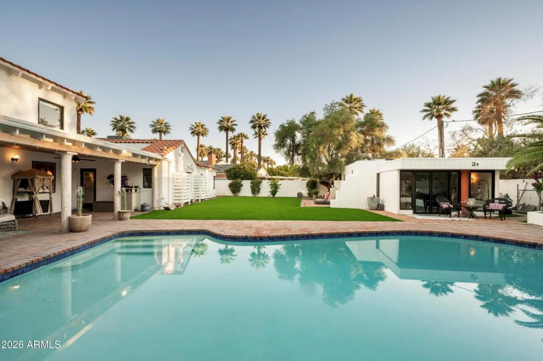 Real Estate Picture 43