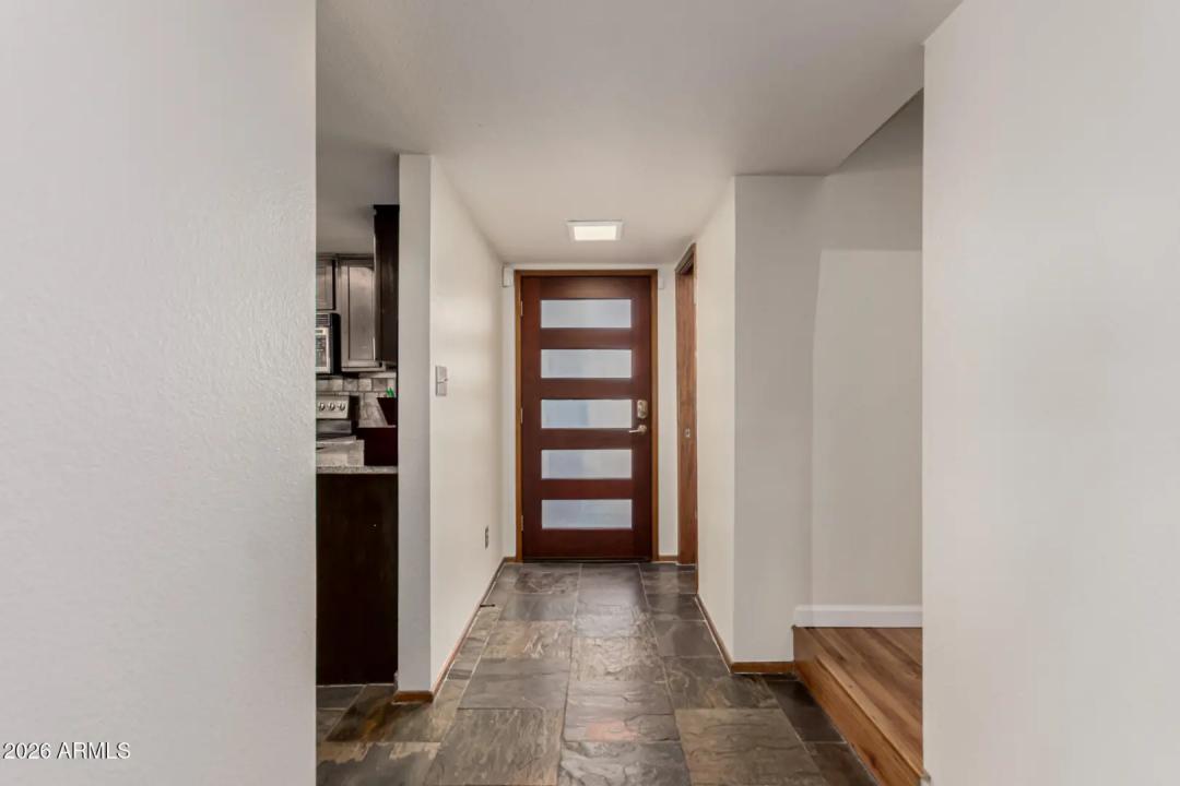 Real Estate Picture 11