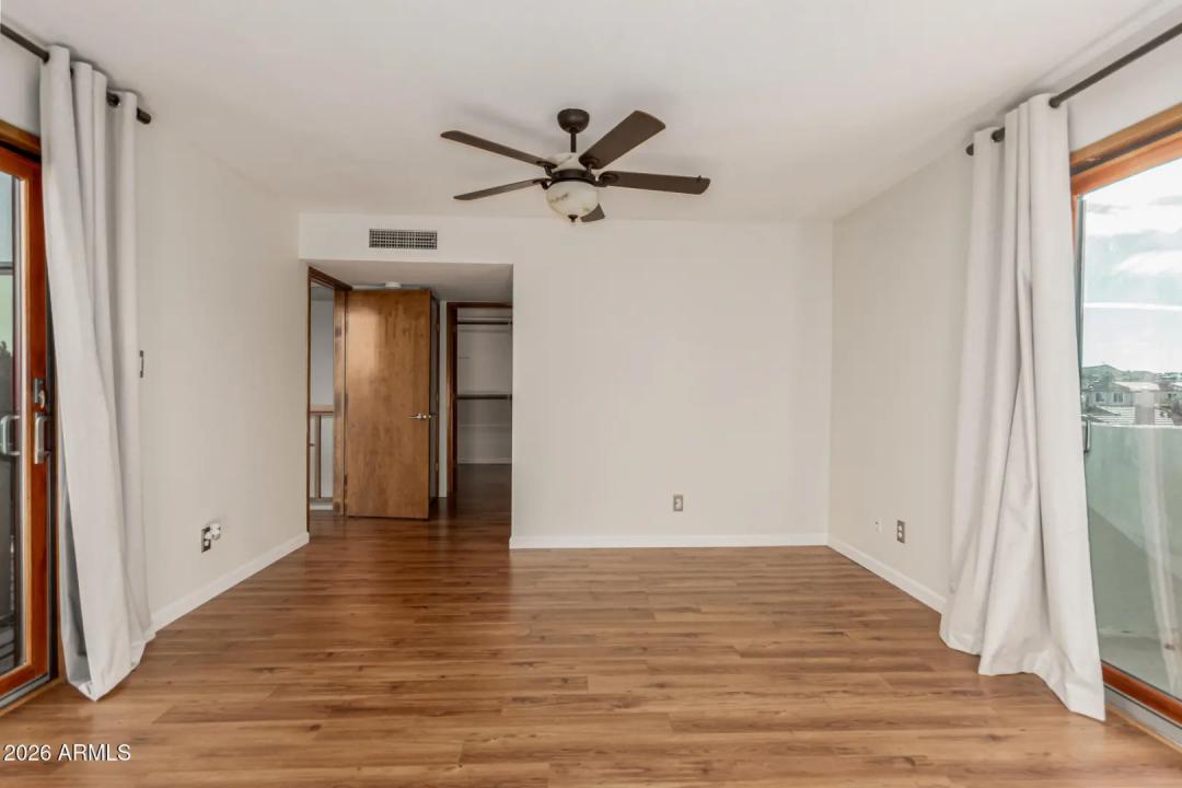 Real Estate Picture 21