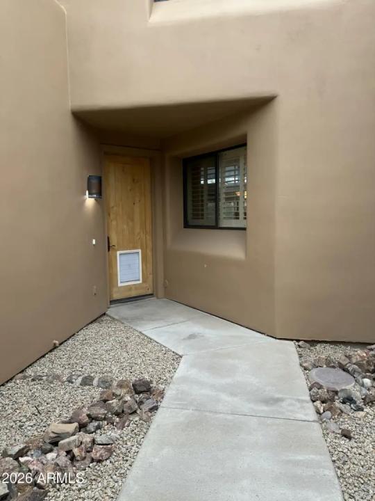 Real Estate Picture 4