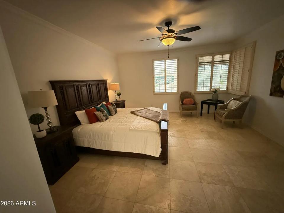 Real Estate Picture 11