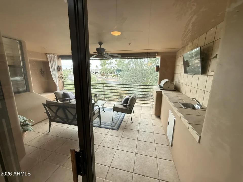 Real Estate Picture 15