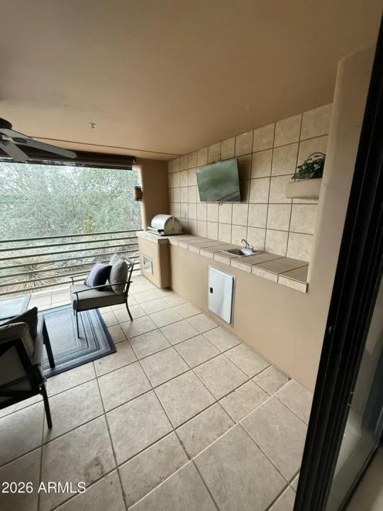 Real Estate Picture 16