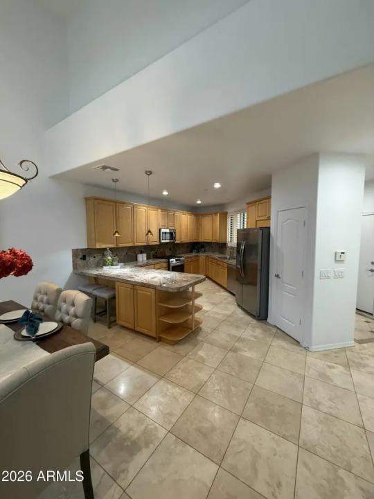 Real Estate Picture 18