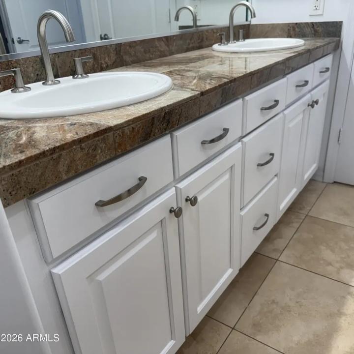 Real Estate Picture 20