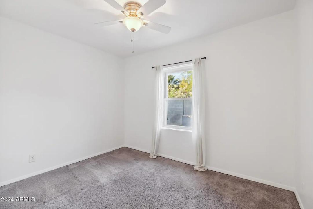 Real Estate Picture 20