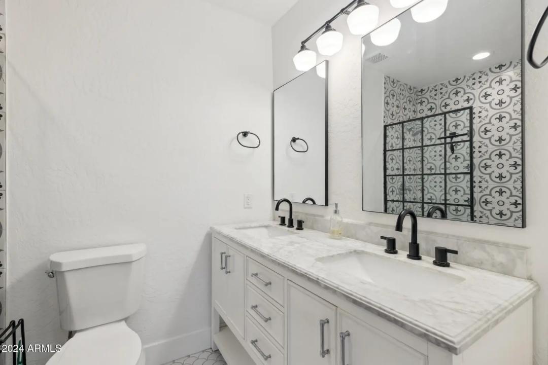 Real Estate Picture 27