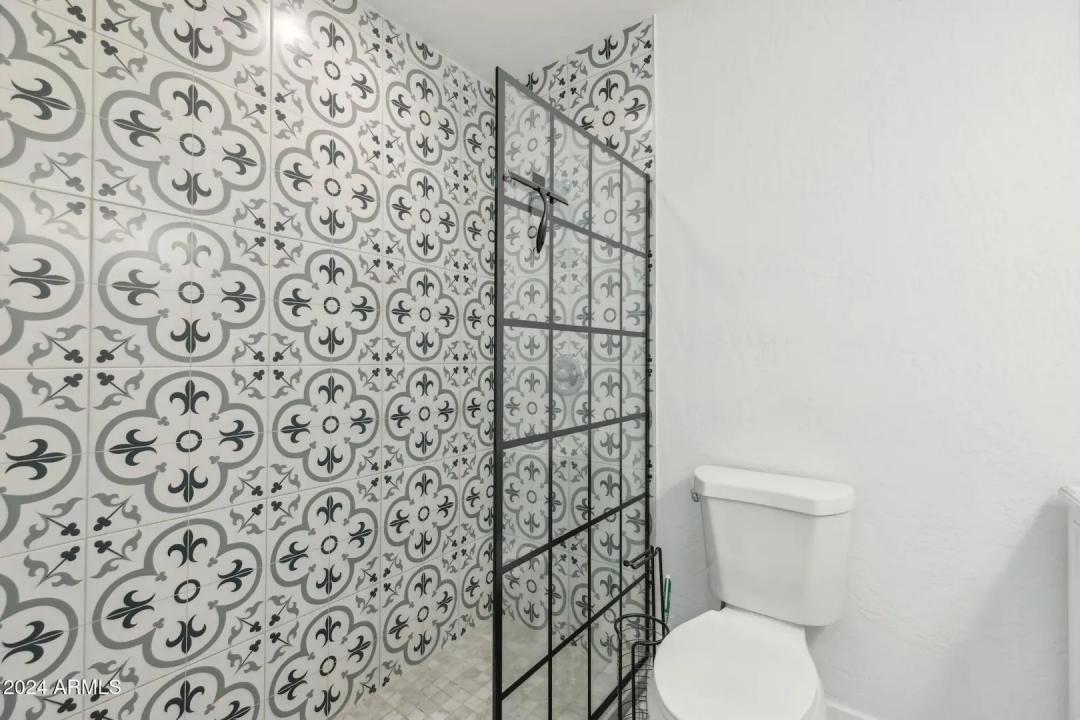 Real Estate Picture 29