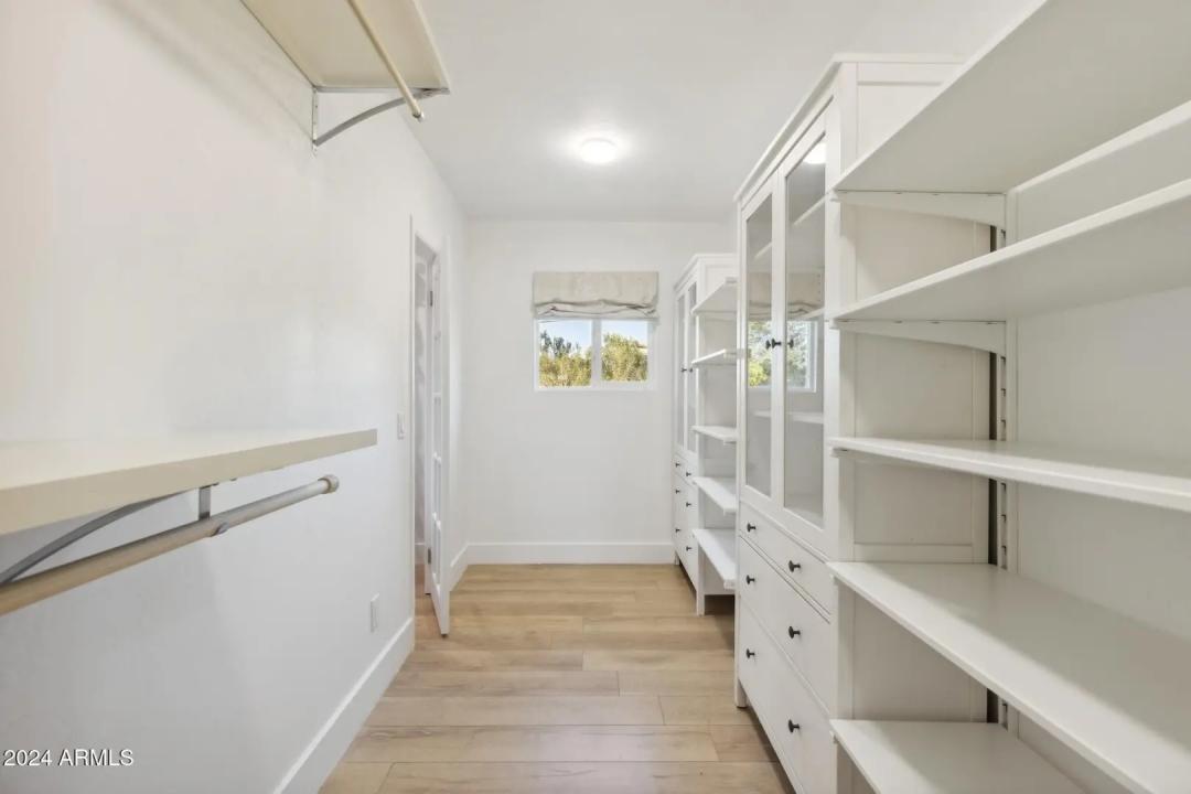 Real Estate Picture 30