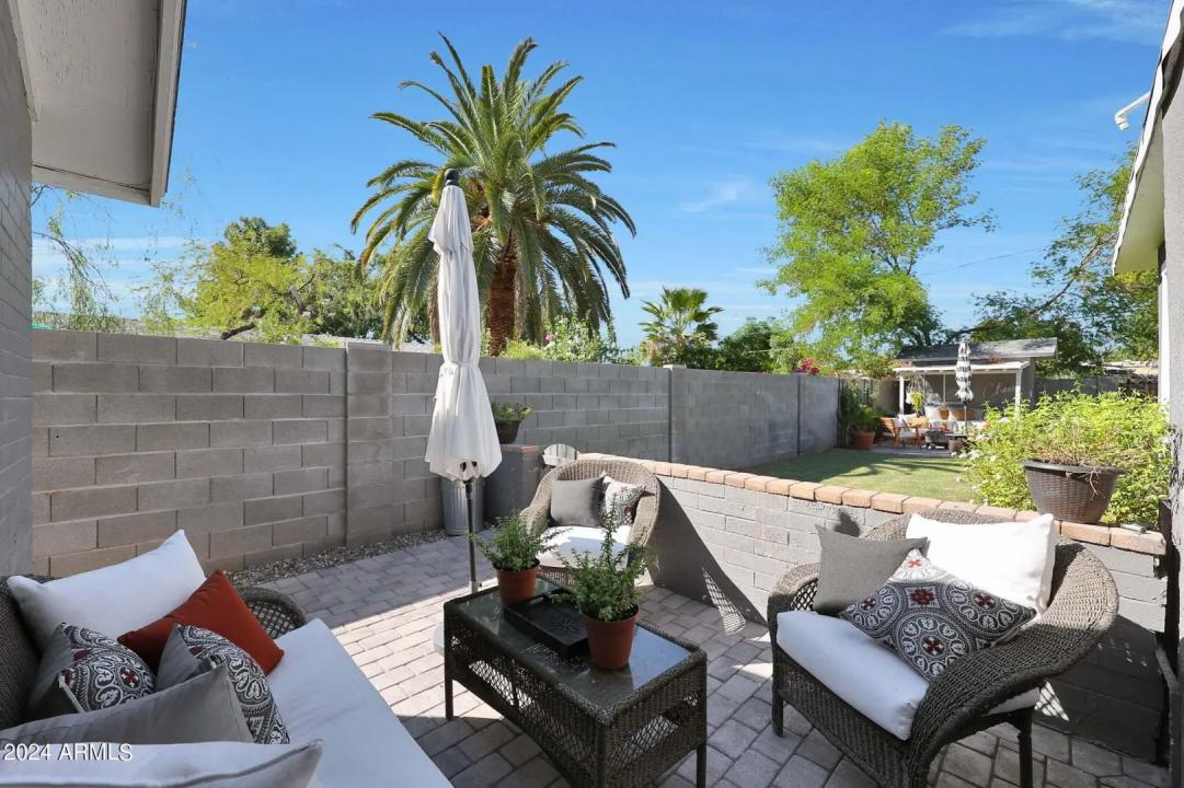 Real Estate Picture 32