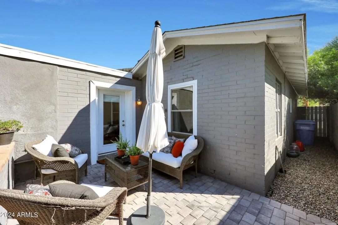 Real Estate Picture 33