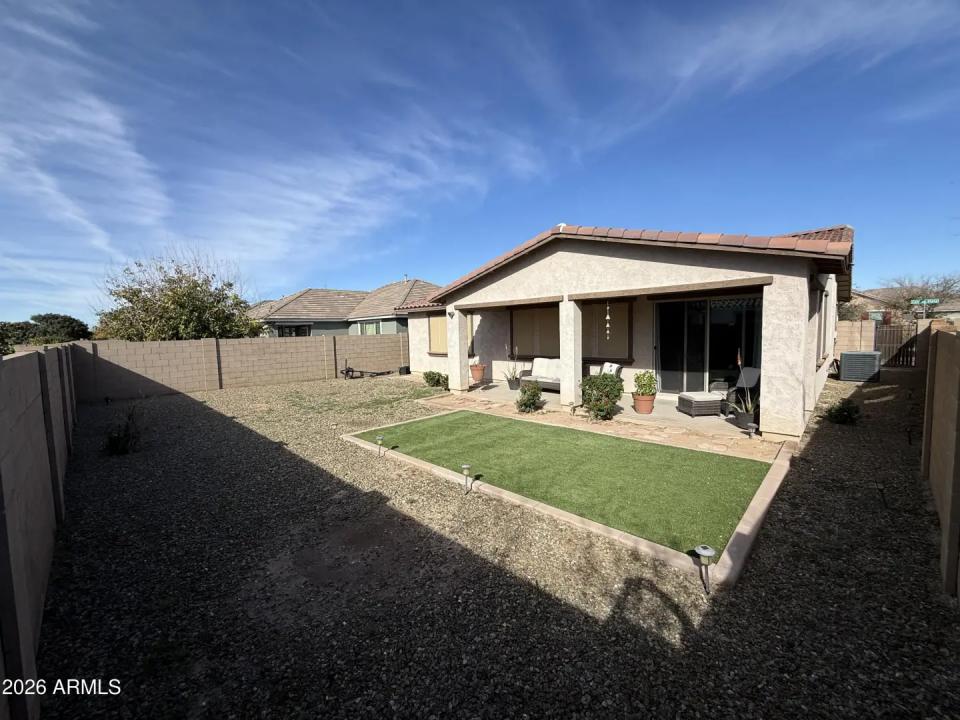 Real Estate Picture 6