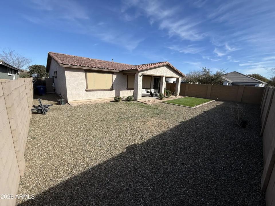 Real Estate Picture 7