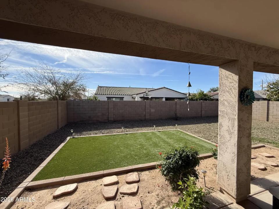 Real Estate Picture 9