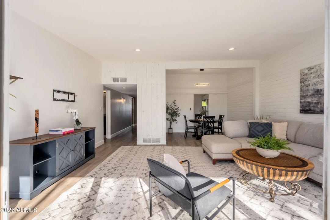 Real Estate Picture 20