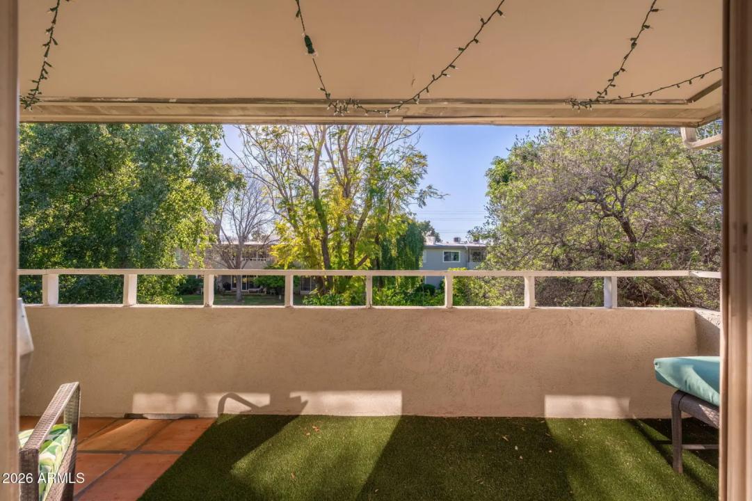 Real Estate Picture 30