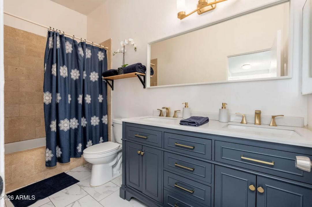 Real Estate Picture 23