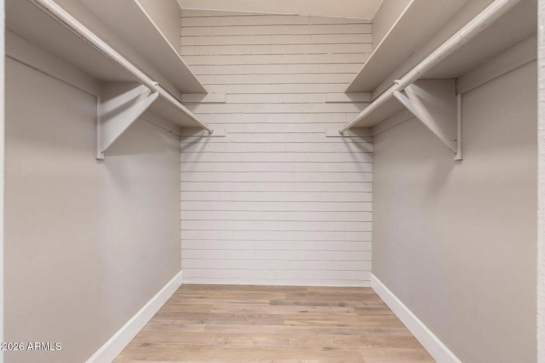 Real Estate Picture 26