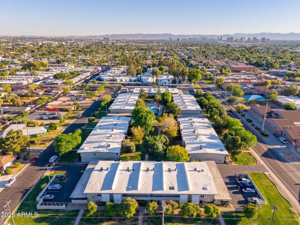 Real Estate Picture 38