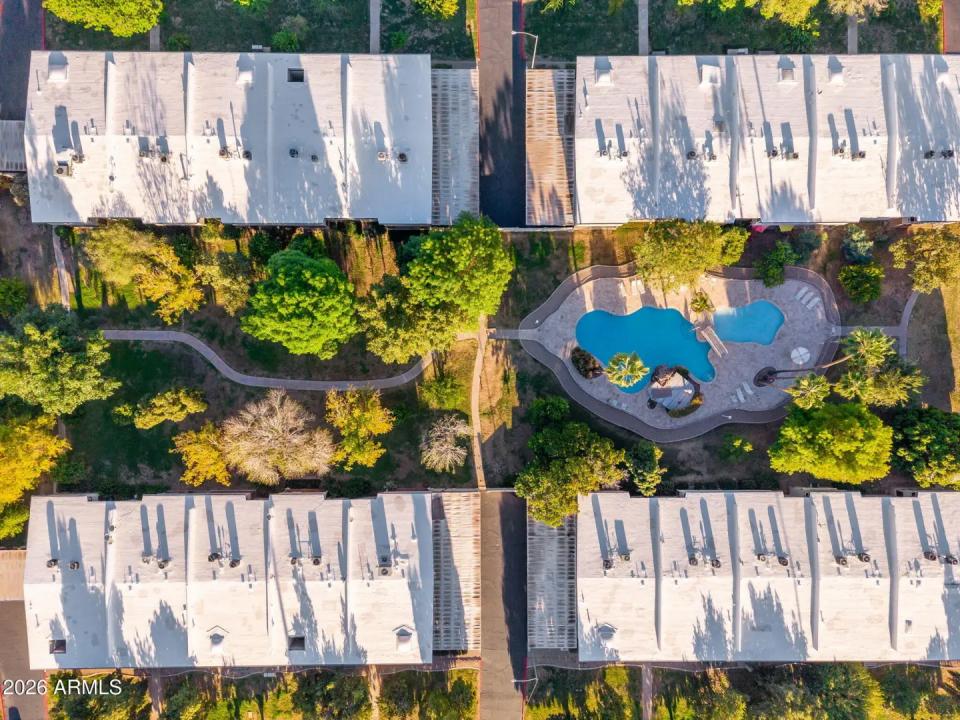 Real Estate Picture 40