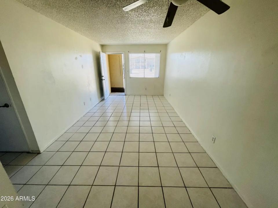 Real Estate Picture 5