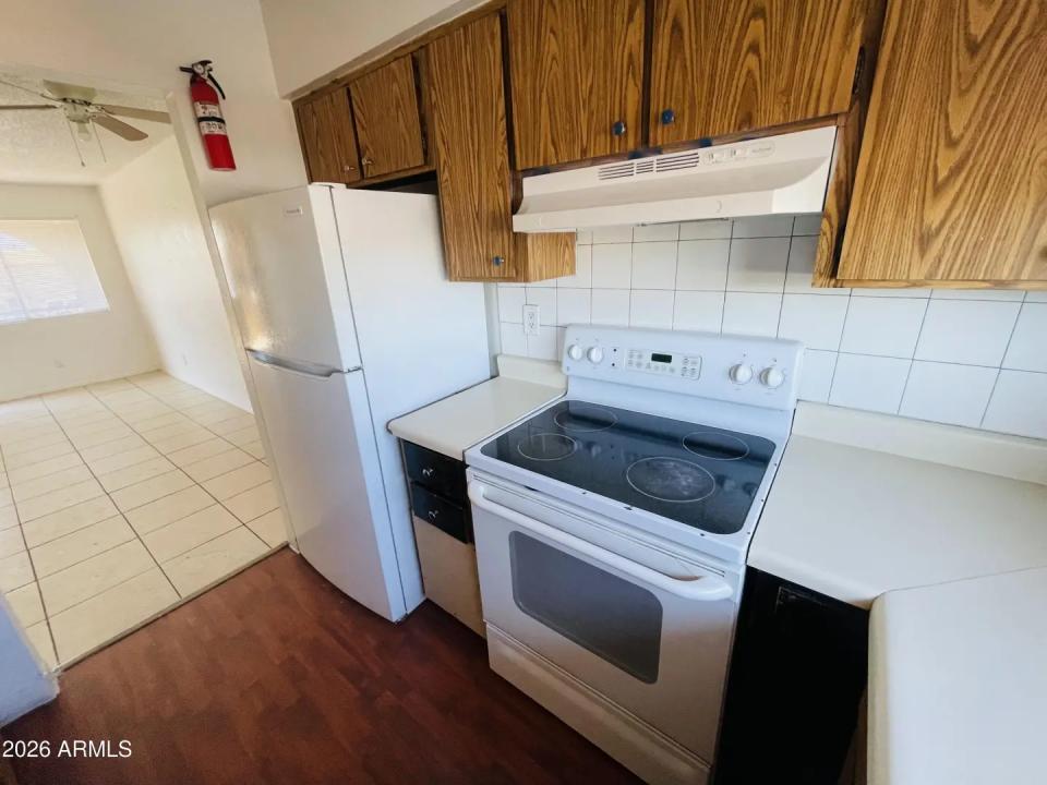 Real Estate Picture 18