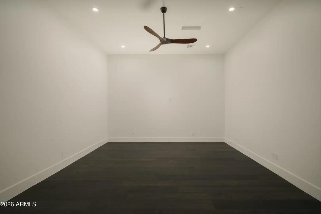 Real Estate Picture 45