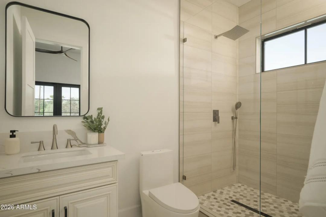 Real Estate Picture 39
