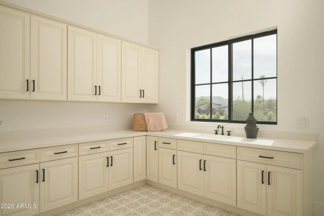 Real Estate Picture 47