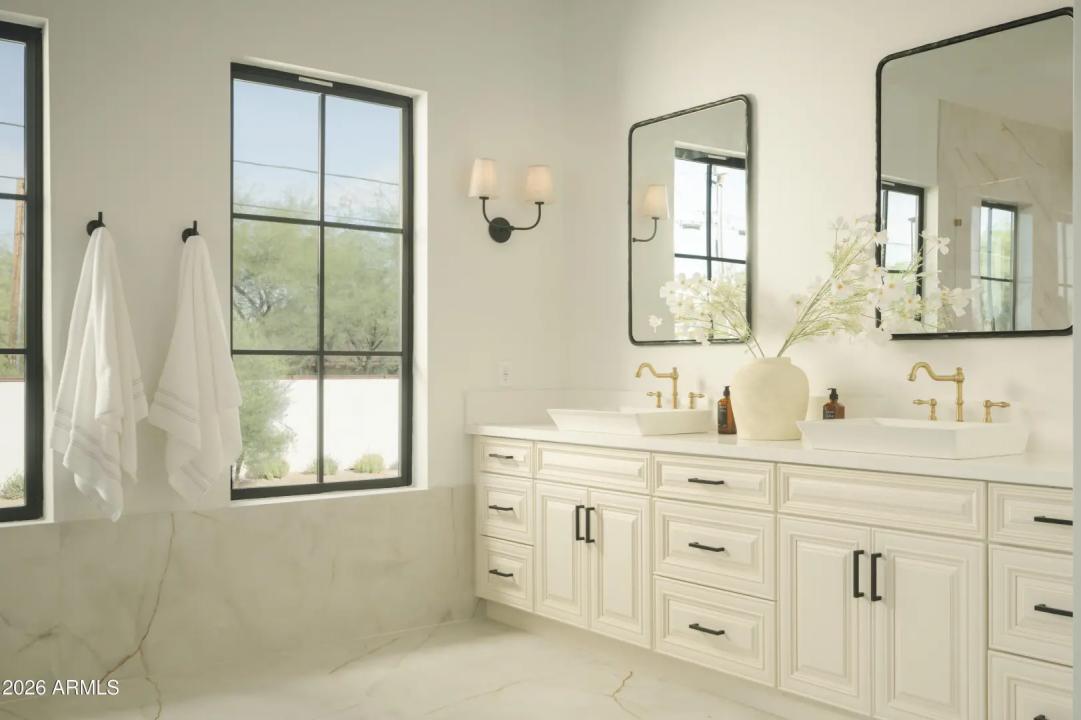 Real Estate Picture 29