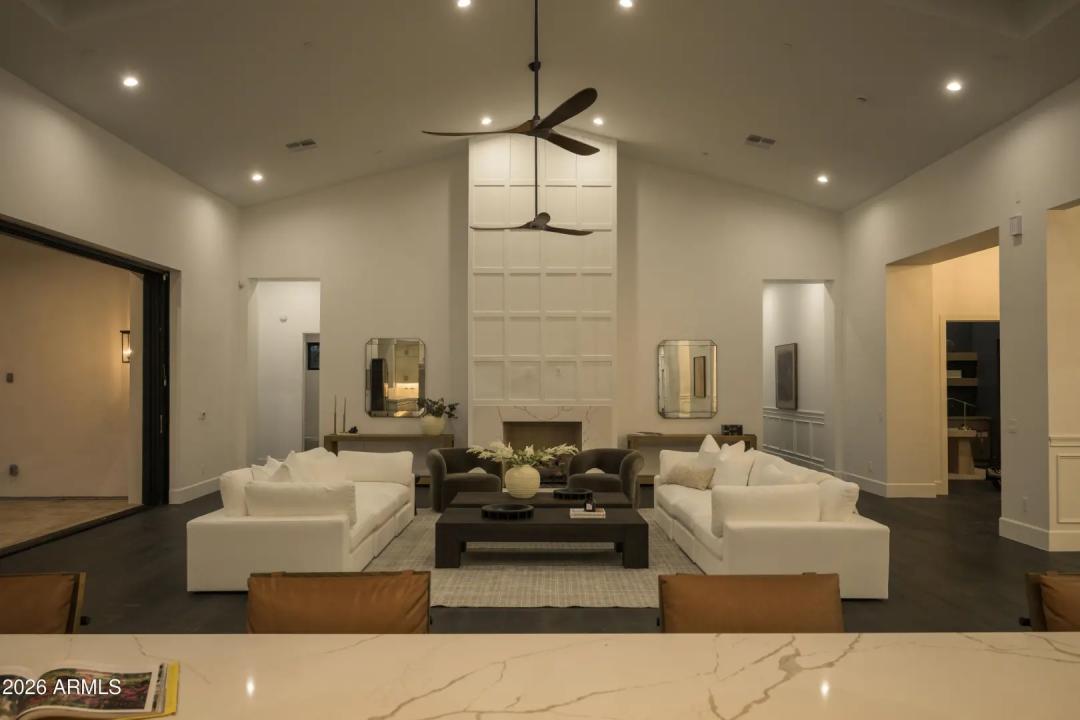 Real Estate Picture 19