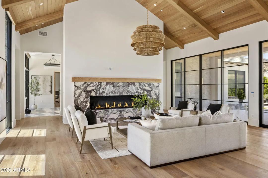 Real Estate Picture 2