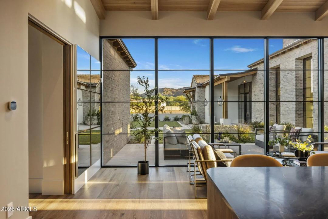 Real Estate Picture 17