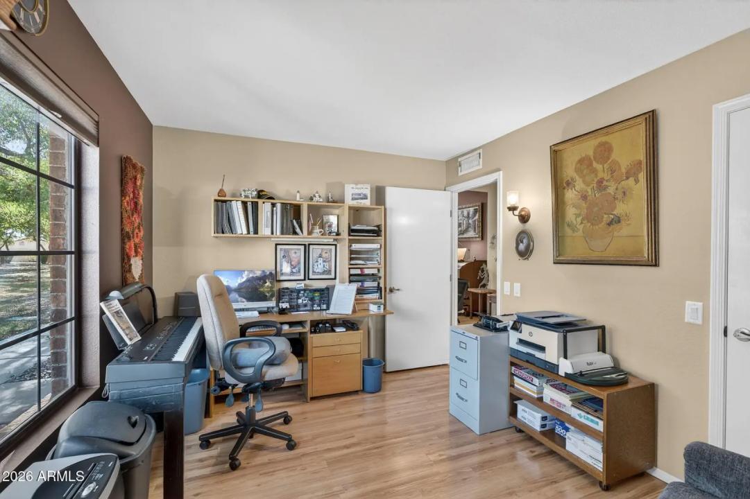 Real Estate Picture 19