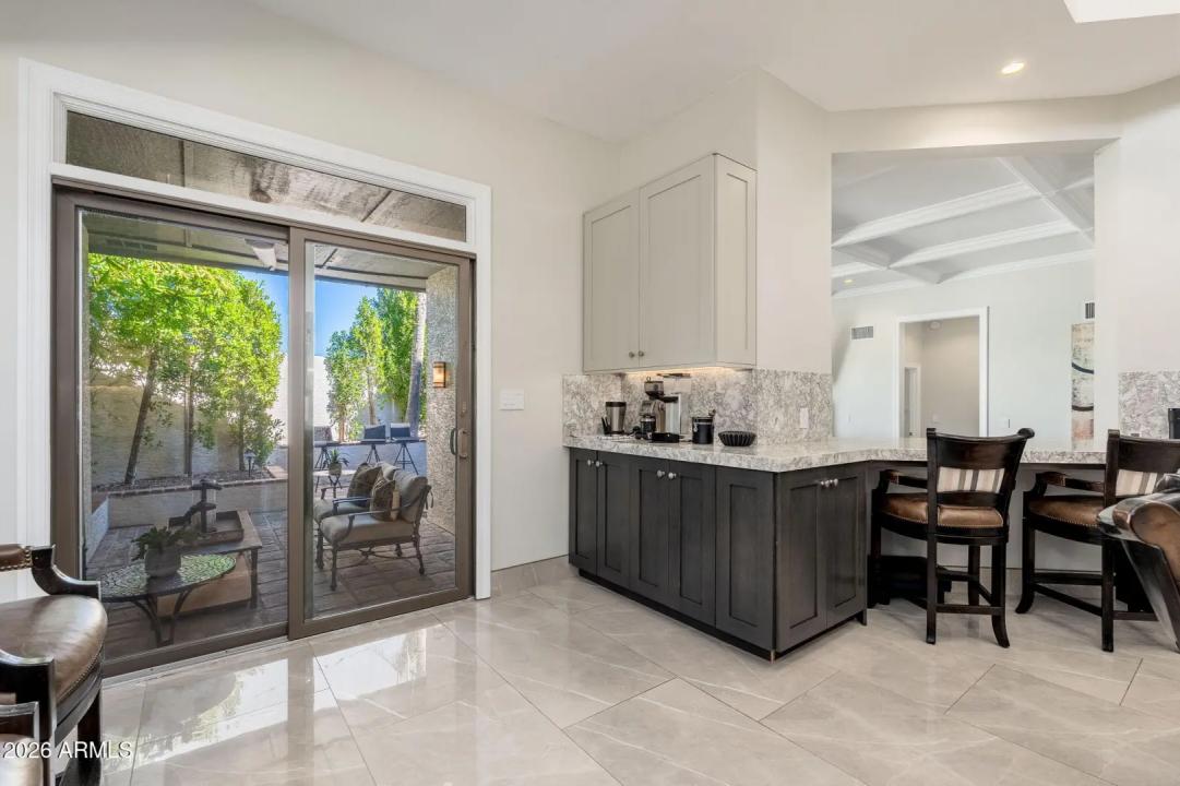 Real Estate Picture 11