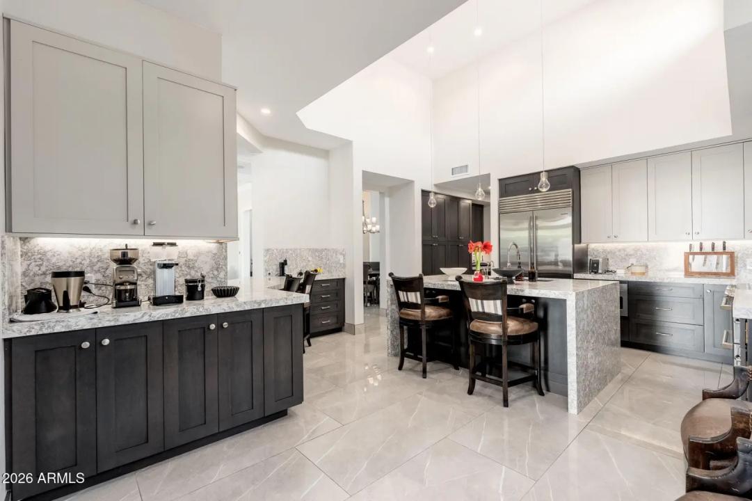 Real Estate Picture 10