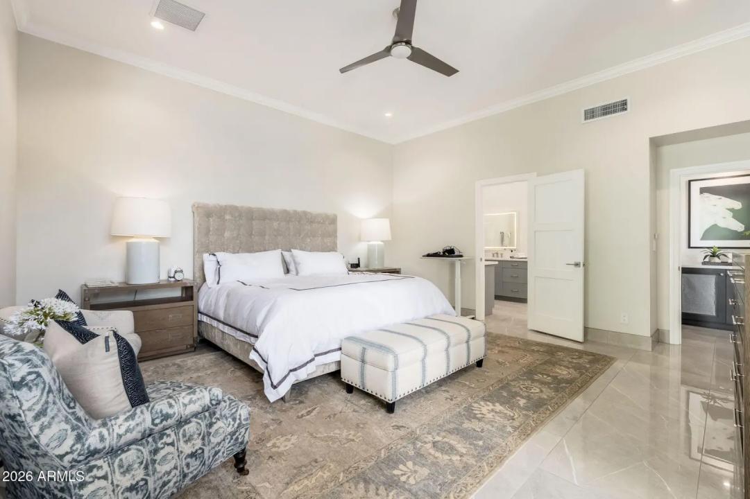 Real Estate Picture 17