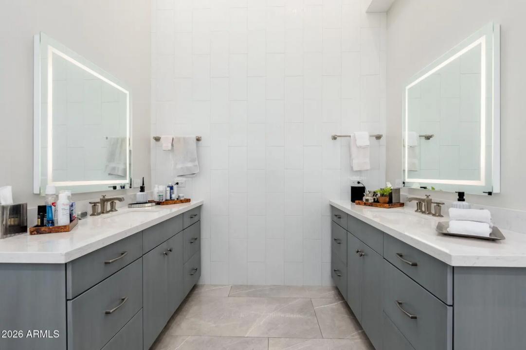 Real Estate Picture 20