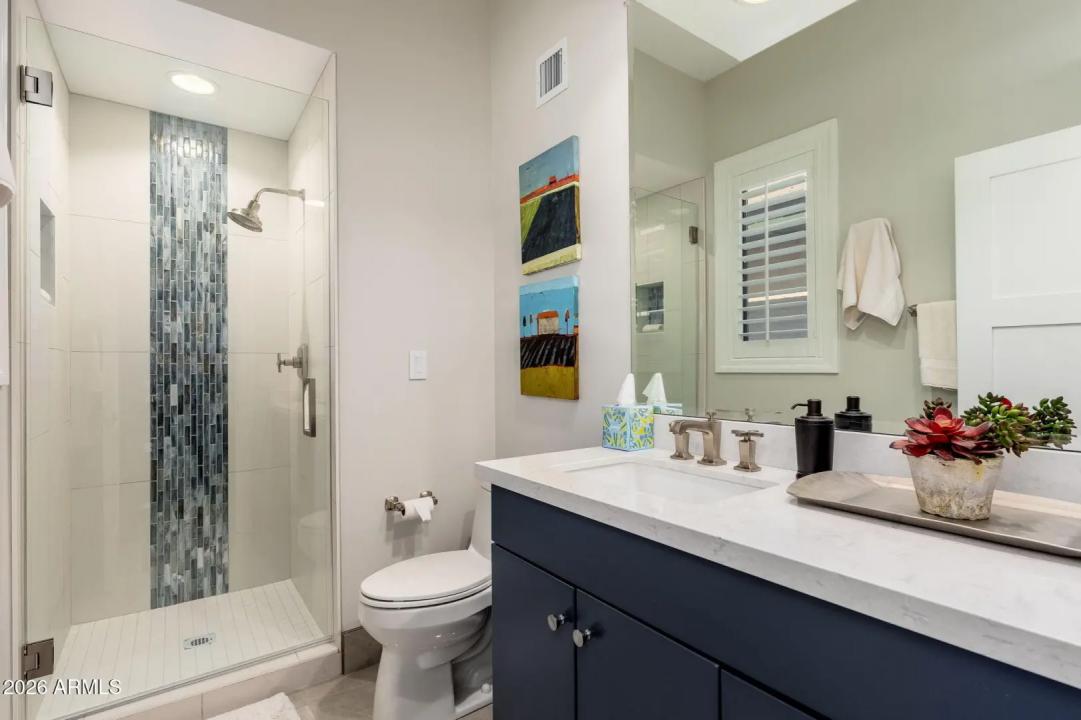 Real Estate Picture 28