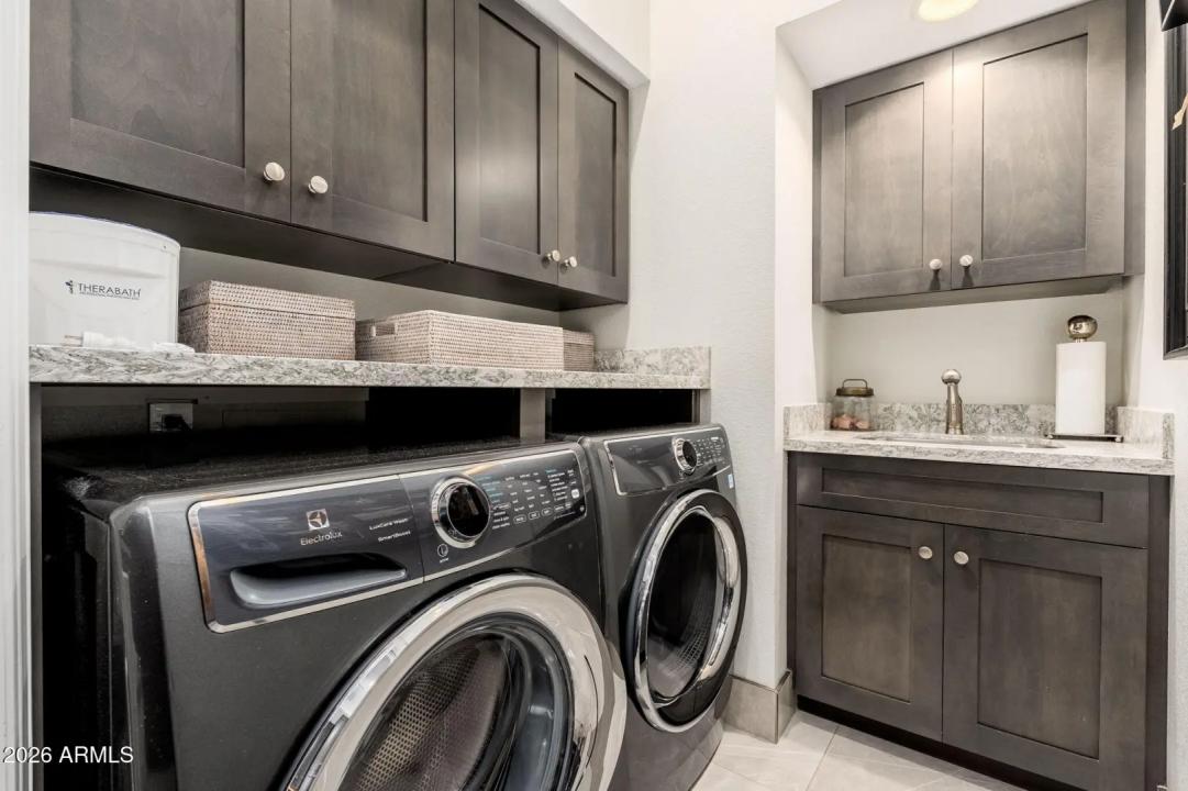 Real Estate Picture 31