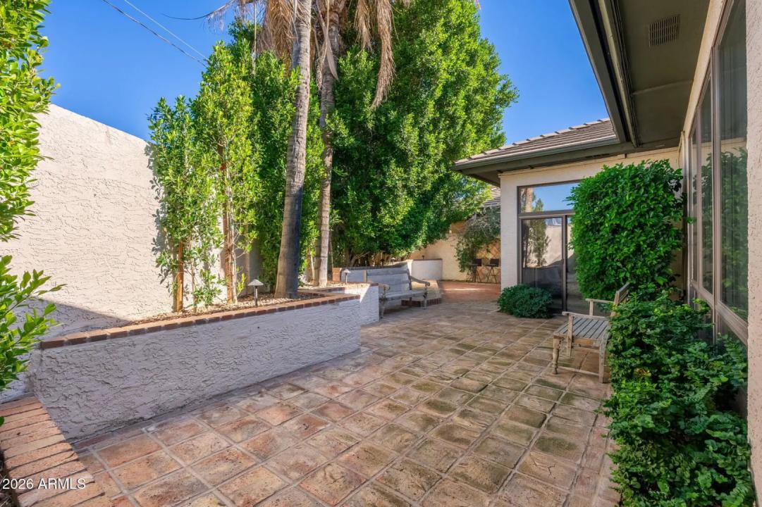 Real Estate Picture 35