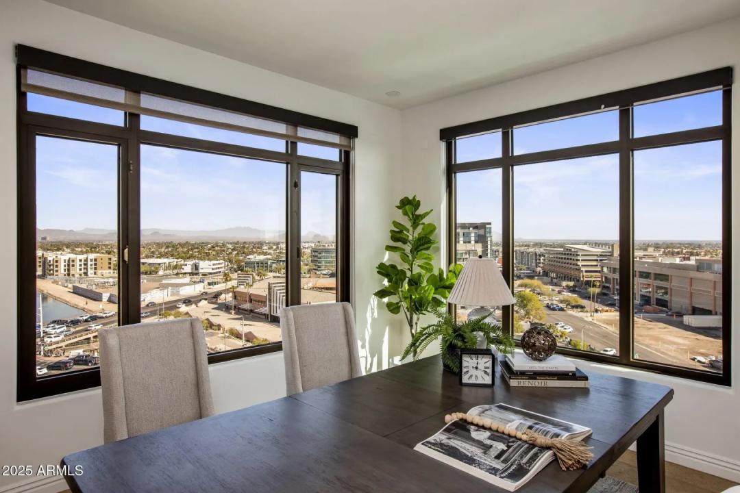 Real Estate Picture 7