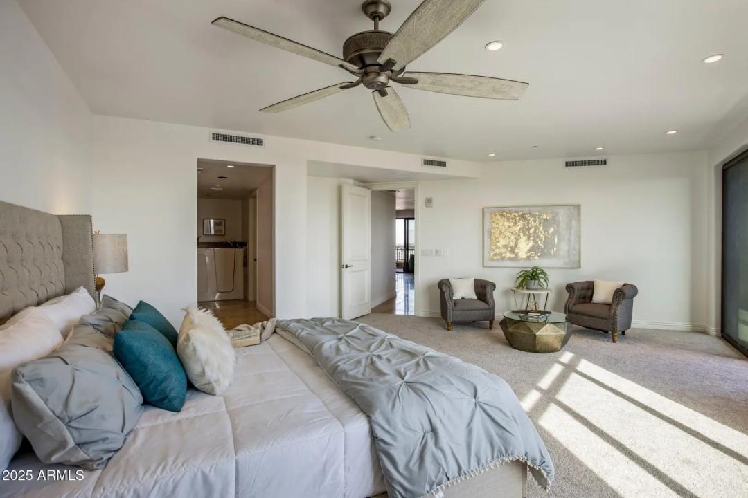 Real Estate Picture 15