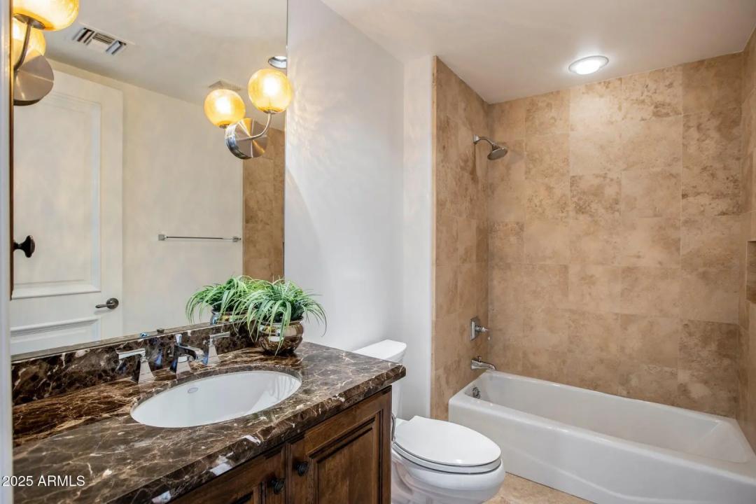 Real Estate Picture 25